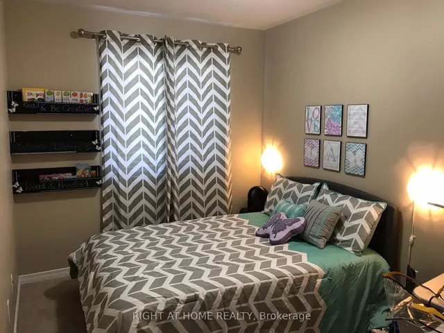 Additional image 34 of 972 Zeller Cres