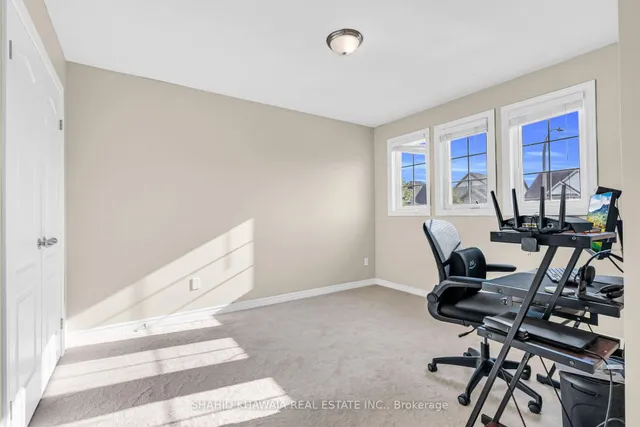 Additional image 24 of 38 Woodbine Ave