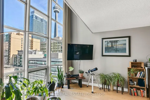 Additional image 4 of 36 Blue Jays Way Unit 1311