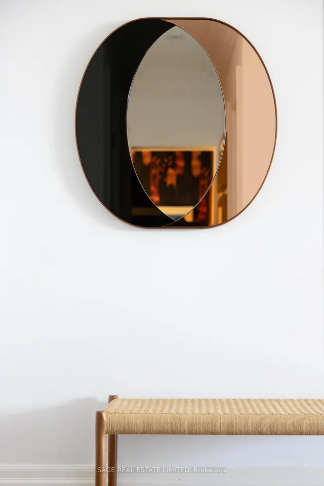 Additional image 41 of 670 Richmond St Unit 205