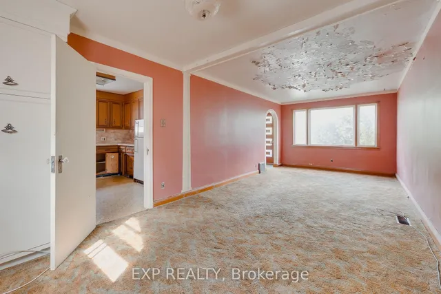 Additional image 4 of 563 Wellington St