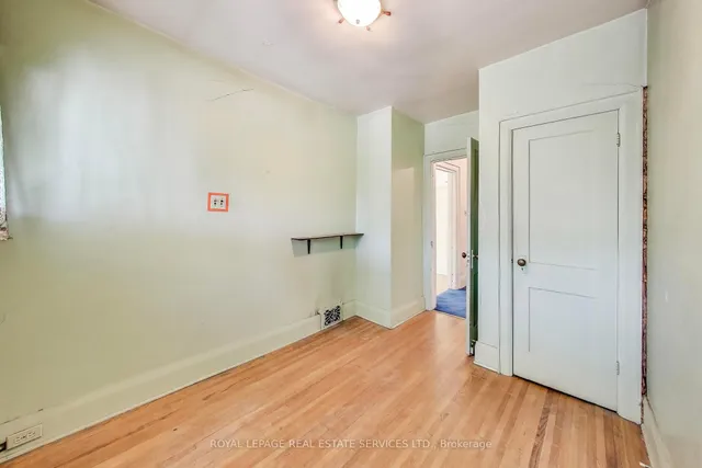 Additional image 27 of 418 Willard Ave