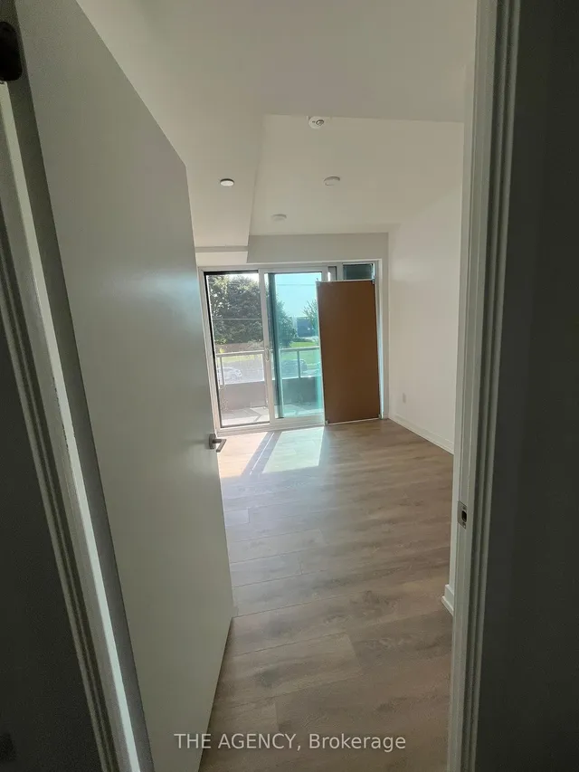 Additional image 8 of 1100 Sheppard Ave Unit 215