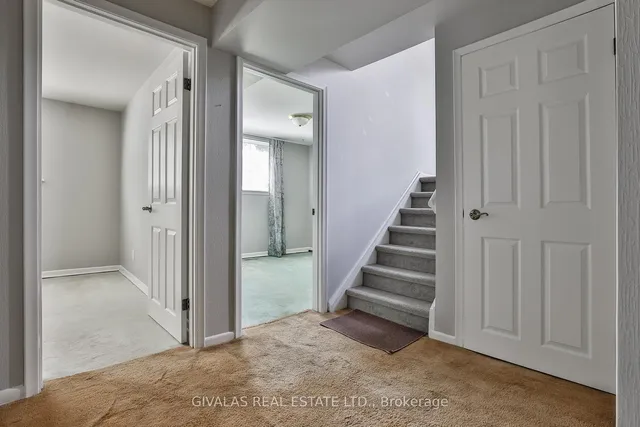 Additional image 23 of 63 Alpaca Dr