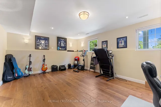 Additional image 19 of 50 Chine Dr