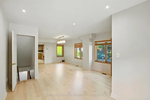 Additional image 11 of 250 Robert St