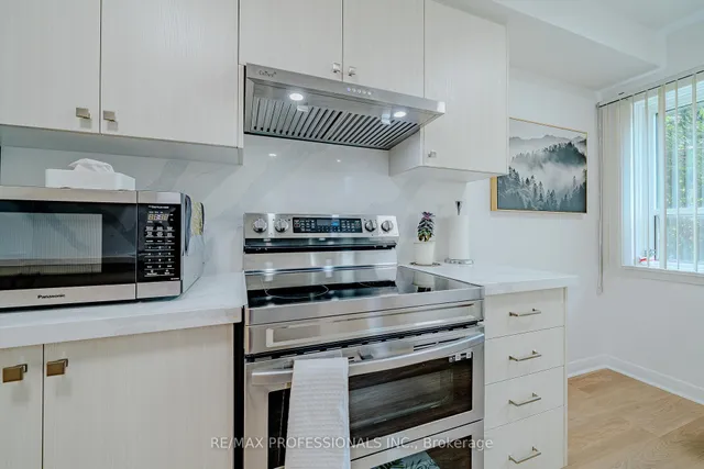 Additional image 8 of 72 Painted Post Dr