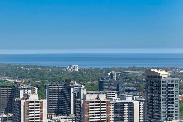 Additional image 31 of 42 Charles St Unit 4403