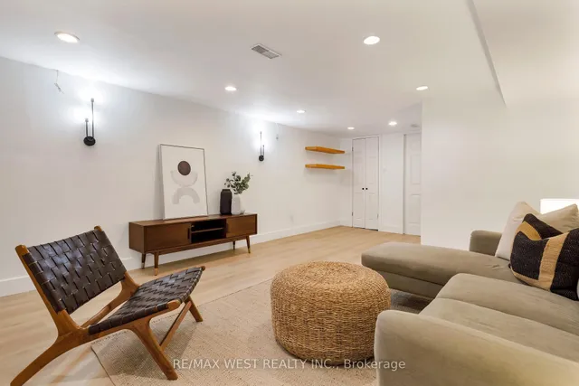 Additional image 19 of 187 Indian Grve