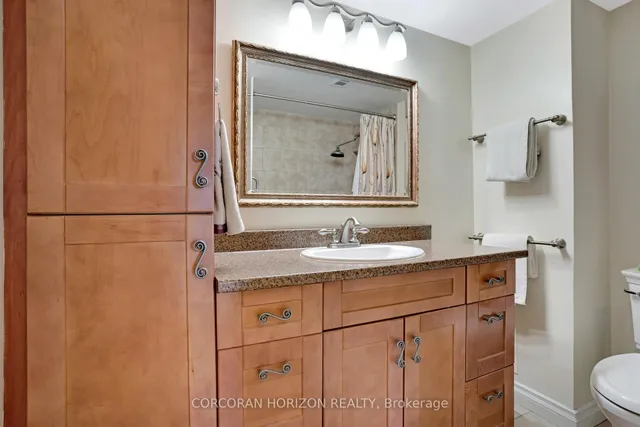 Additional image 19 of 81 Church St Unit 1104