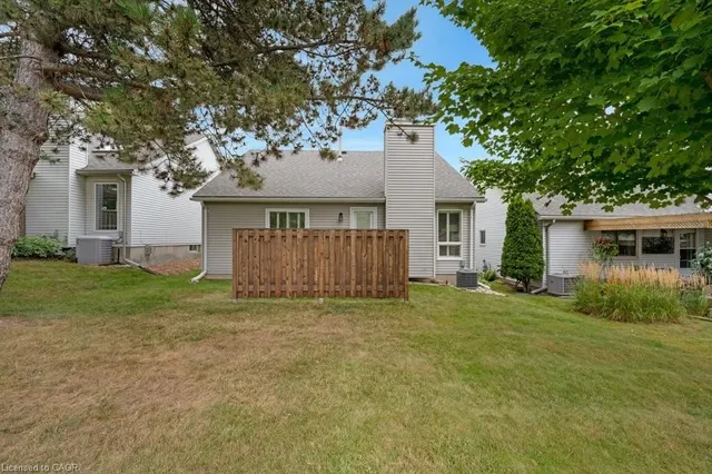 Additional image 33 of 15 Quinte Cres Unit 15