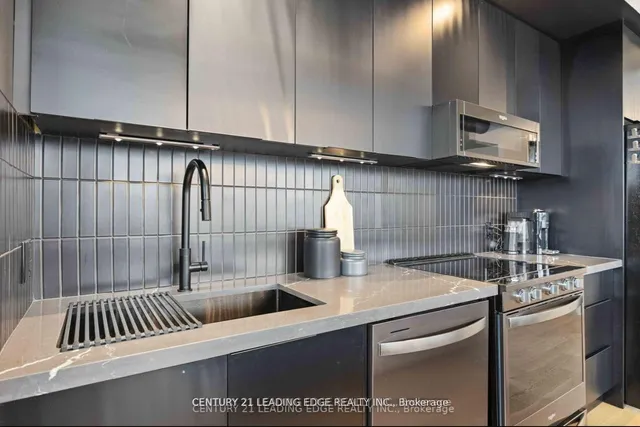 Additional image 15 of 33 Mill St Unit 807