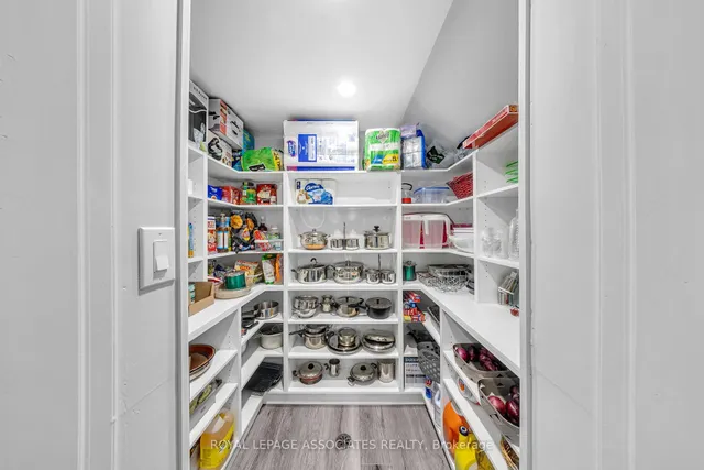 Additional image 49 of 41 Pinoak St