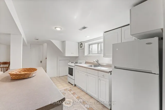 Additional image 24 of 138 Kane Ave