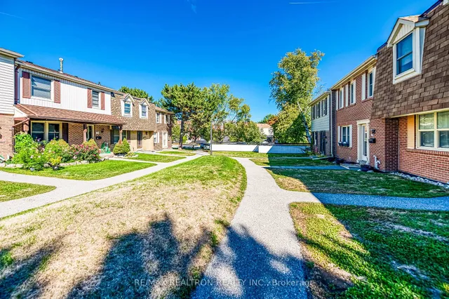 Additional image 4 of 91 L'Amoreaux Dr Unit 79