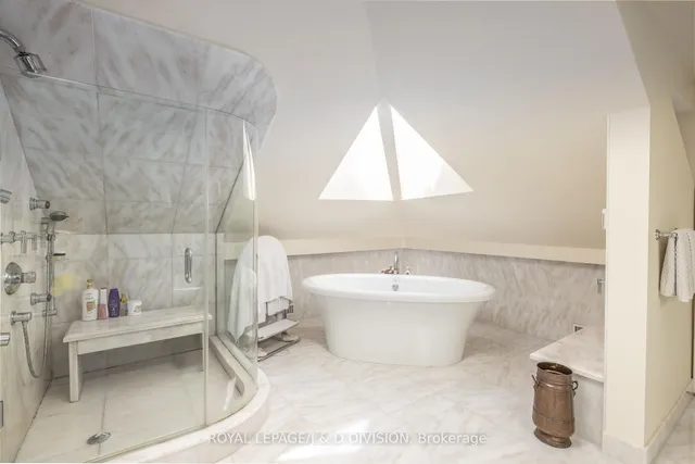 Additional image 31 of 428 Russell Hill Rd