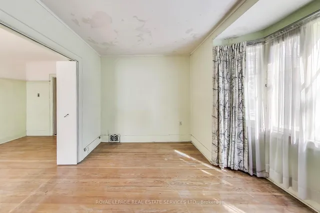 Additional image 19 of 418 Willard Ave