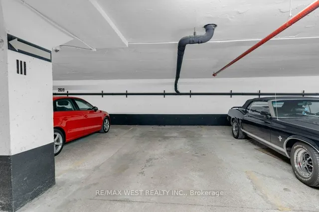 Additional image 29 of 2 Glamorgan Ave Unit 203