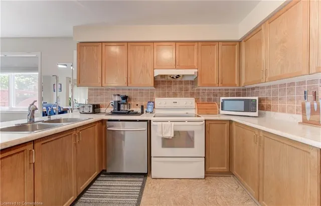 Additional image 9 of 916 Veronica Crt