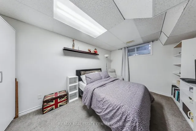 Additional image 28 of 194 Hollyridge Cres