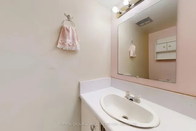 Additional image 16 of 205 Hilda Ave Unit 1205