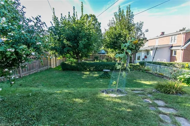 Additional image 42 of 260 Cameron St