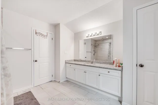 Additional image 20 of 326 Moorlands Cres