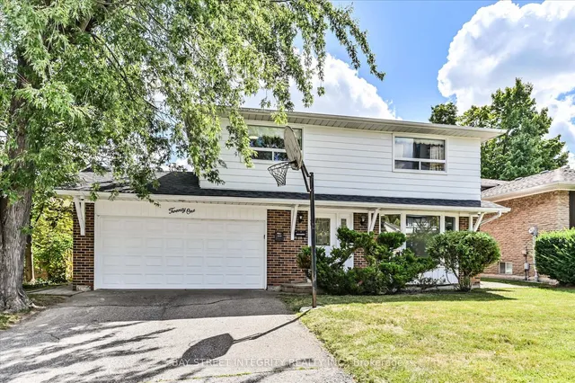 Additional image 3 of 21 Whitehorn Cres