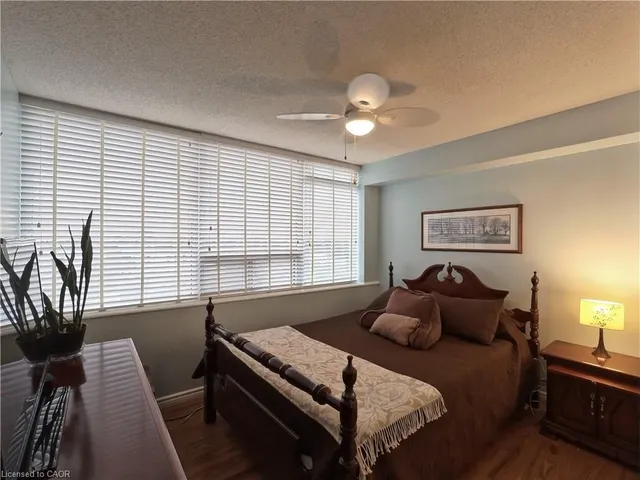 Additional image 19 of 3227 King St Unit 1011