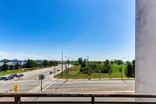 Additional image 20 of 1060 Sheppard Ave Unit 315