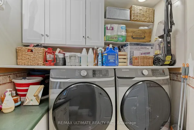 Additional image 43 of 23 Seneca Ave