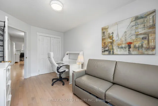 Additional image 21 of 10 Sufi Cres