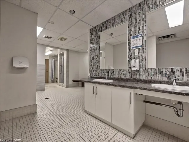 Additional image 25 of 3227 King St Unit 1011