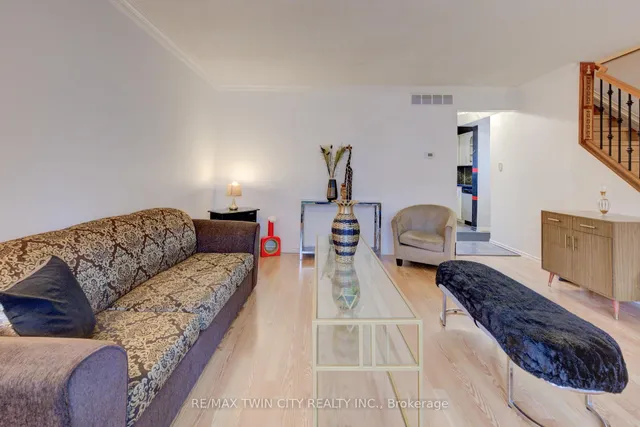 Additional image 13 of 82 Timberlane Cres