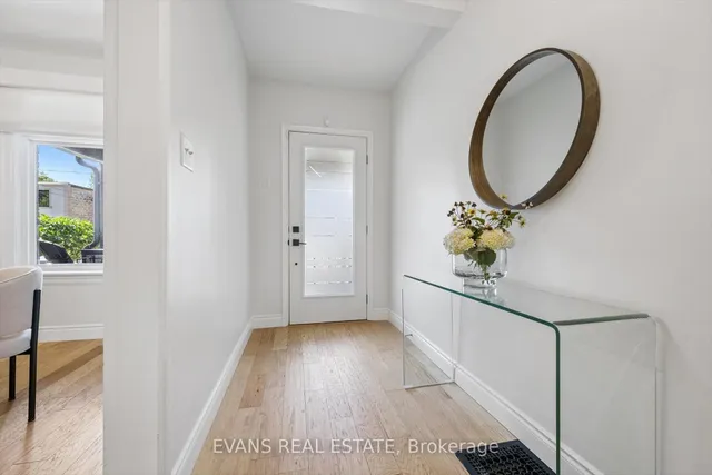 Additional image 3 of 25 Uxbridge Ave