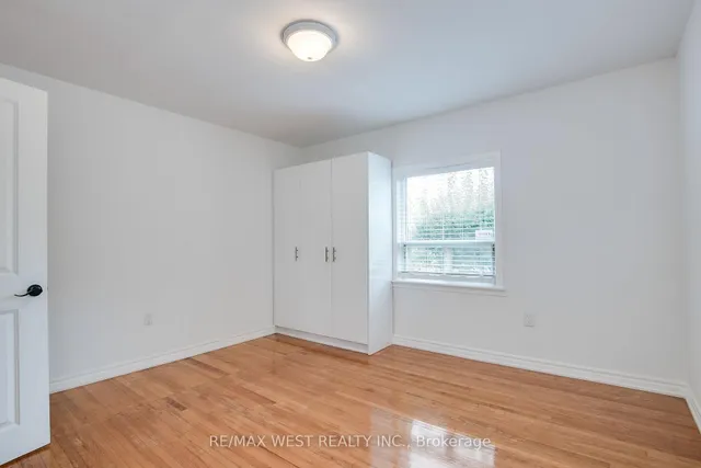 Additional image 19 of 50 Larchmere Ave