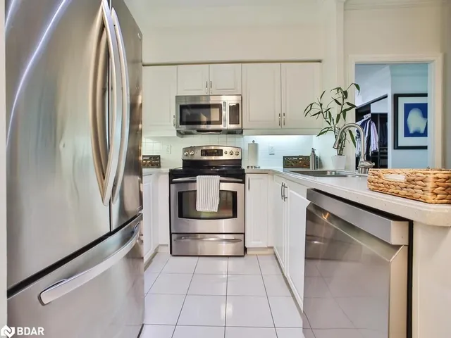 Additional image 15 of 2111 Lake Shore Blvd Unit 719