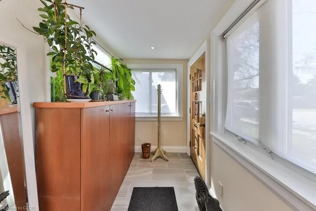 Additional image 4 of 39 Twenty Fourth St