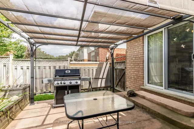 Additional image 32 of 194 Hollyridge Cres