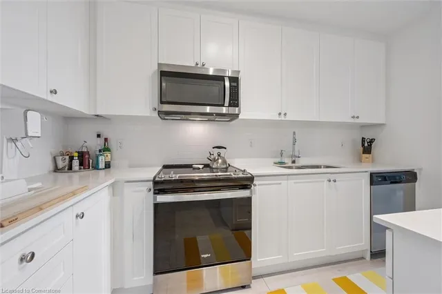 Additional image 13 of 55 Duke St Unit 323