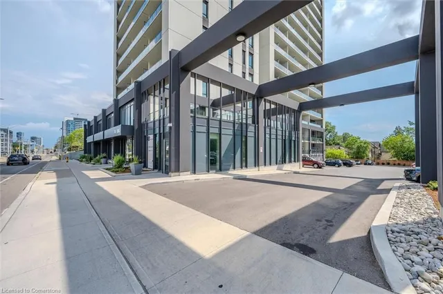 Additional image 5 of 741 King St Unit 501