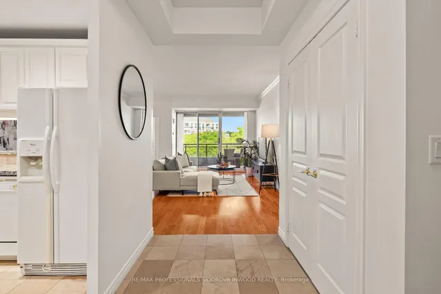 Additional image 3 of 2662 Bloor St Unit 507