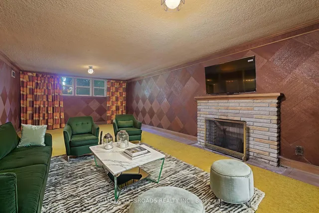 Additional image 24 of 11 Faircroft Blvd