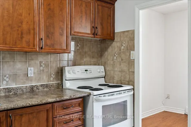 Additional image 15 of 1660 Bloor St Unit 102
