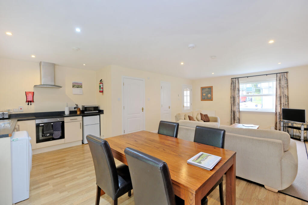 Additional image 10 of 4 Queens Court, Inchmarlo, Banchory, AB31