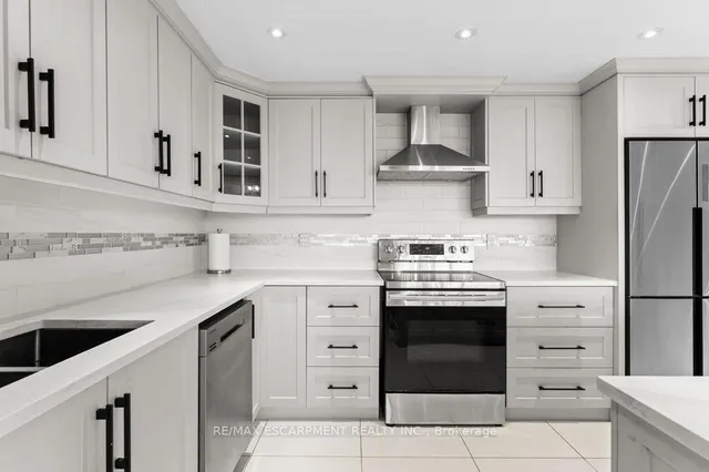 Additional image 13 of 40 Harrisford St Unit 305