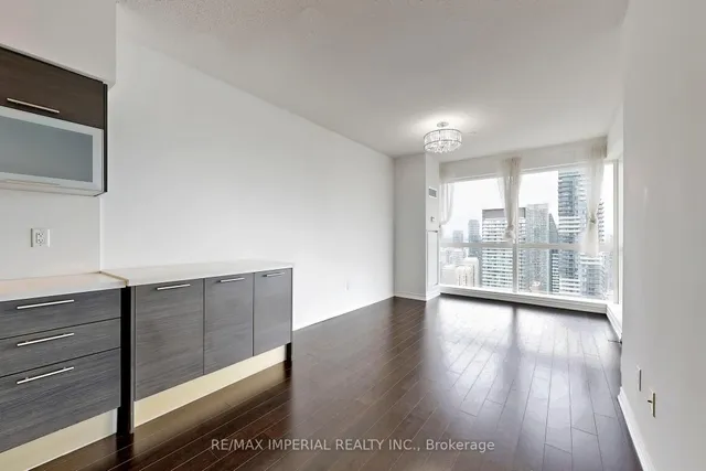 Additional image 22 of 386 Yonge St Unit 4801