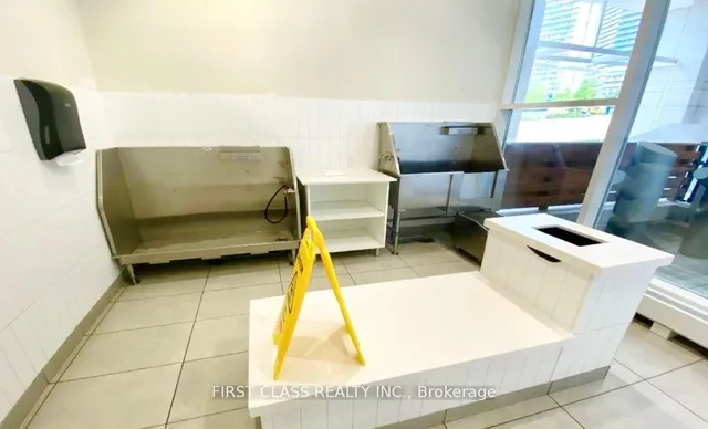 Additional image 17 of 19 Singer Crt Unit 201B