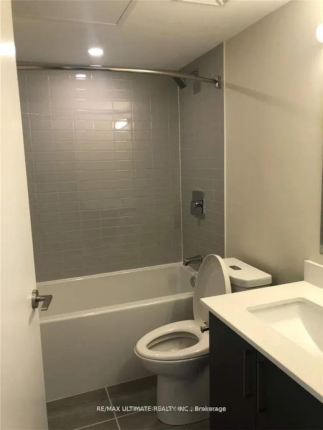 Additional image 10 of 38 Monte Kwinter Crt Unit 720