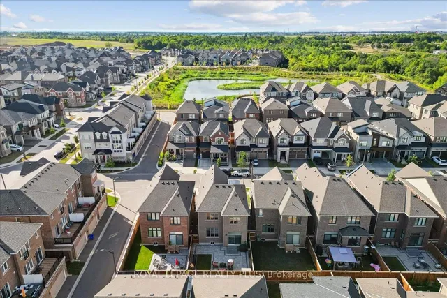 Additional image 44 of 1416 Lakeport Cres